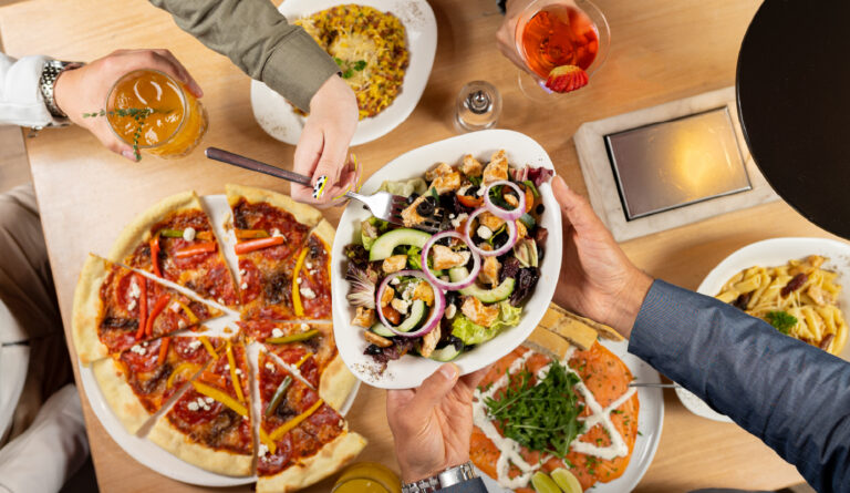 Un brindis por los buenos momentos: celebra tus eventos en Vapiano